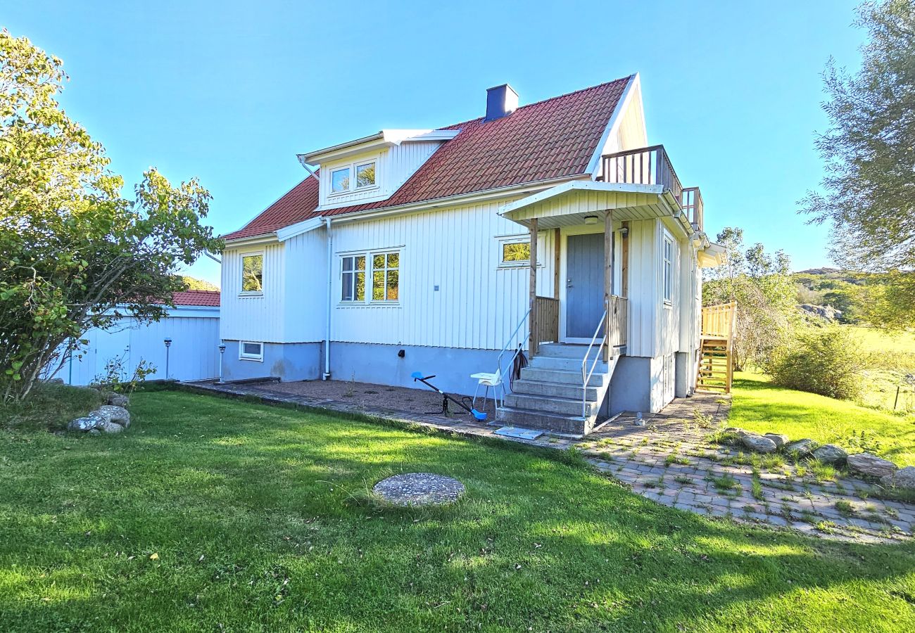 Ferienhaus in Klövedal - Familienfreundliches Haus nahe Meer & Natur in Klövedal | SE09145