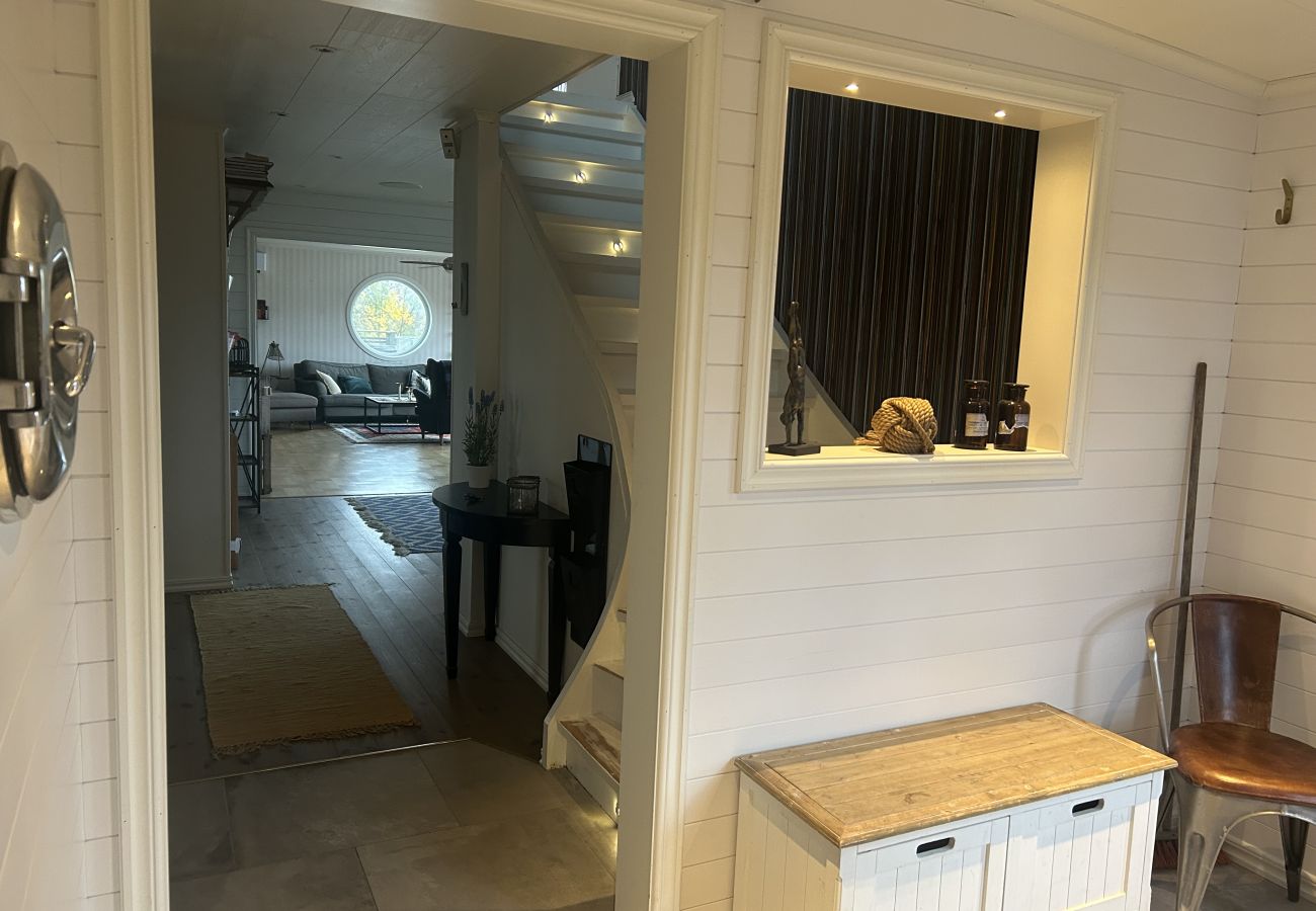 Ferienhaus in Svanesund - Herrlicher Meerblick & fußläufig zur Svanesund Strand | SE09150