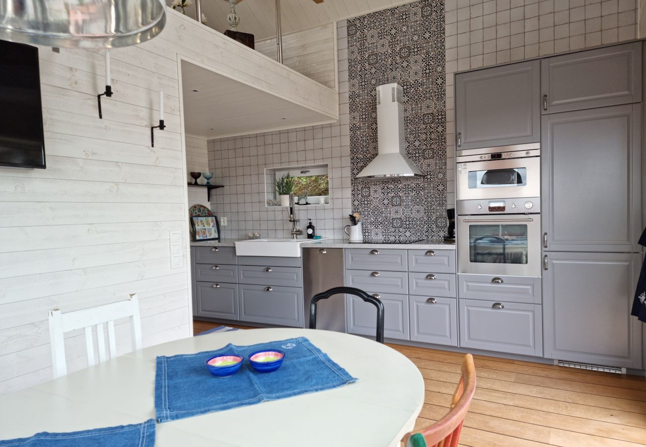 Ferienhaus in Svanesund - Modernes Ferienhaus mit Meerblick, 400 m vom Meer, Svanesund | SE09151