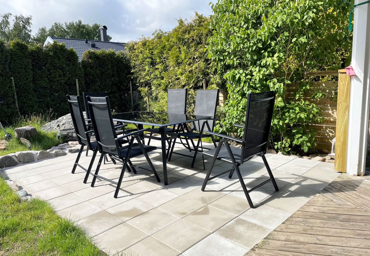 Ferienhaus in Varekil - Schöne Wohnung, perfekt um Tjörn und Orust zu erkunden | SE09153