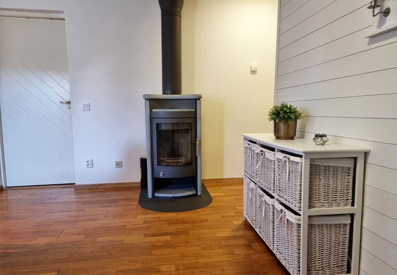 Ferienhaus in Varekil - Schöne Wohnung, perfekt um Tjörn und Orust zu erkunden | SE09153