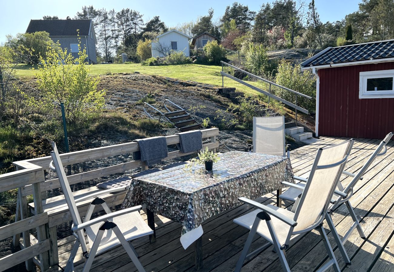 Ferienhaus in Stillingsön - Private Ferienoase mit traumhafter Aussicht & eigenem Steg | SE09154