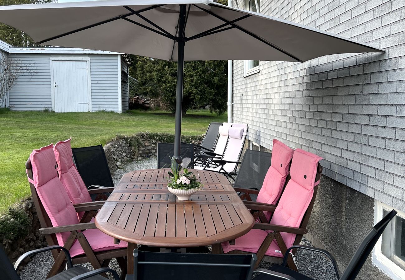 Ferienhaus in Stillingsön - Private Ferienoase mit traumhafter Aussicht & eigenem Steg | SE09154