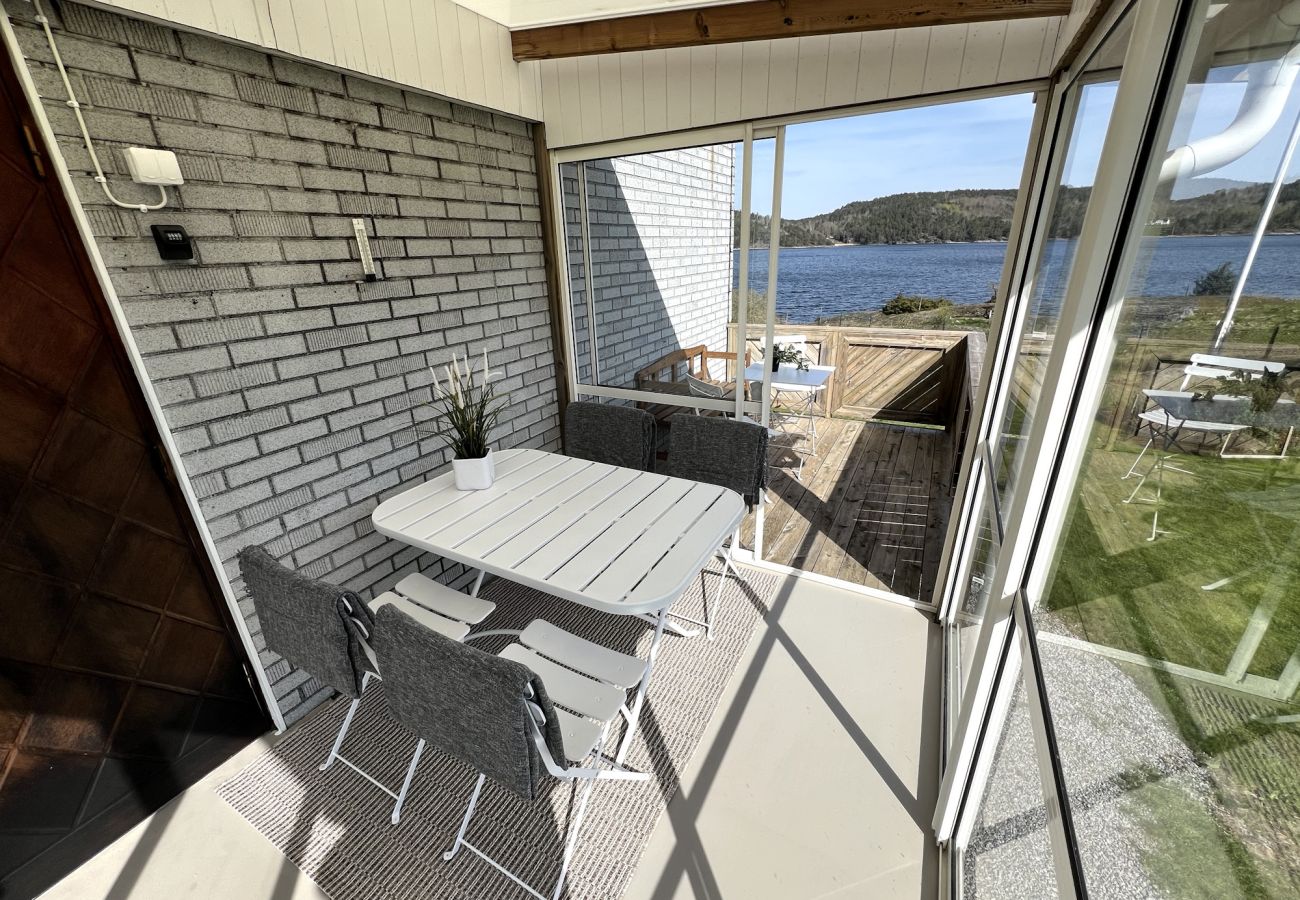 Ferienhaus in Stillingsön - Private Ferienoase mit traumhafter Aussicht & eigenem Steg | SE09154