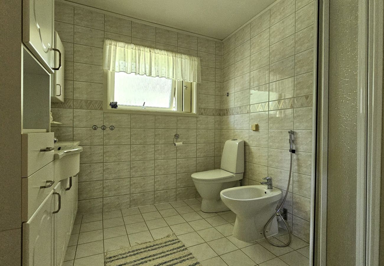 Ferienhaus in Henån - Sonniges und Ruhiges Ferienhaus in Wald- und Meeresnähe | SE09158