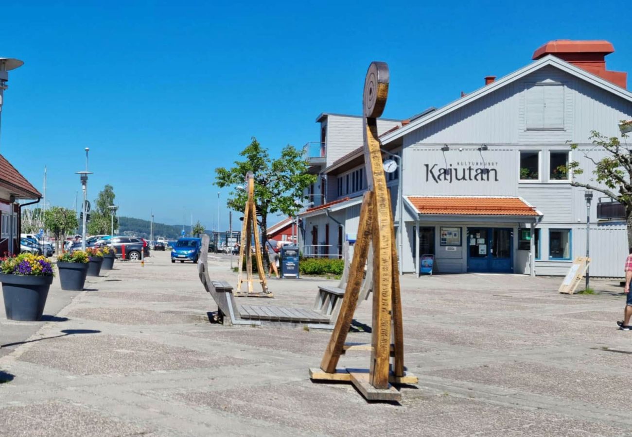 Ferienhaus in Henån - Wohnen im schönen Henån, zentral & nah am Meer | SE09155