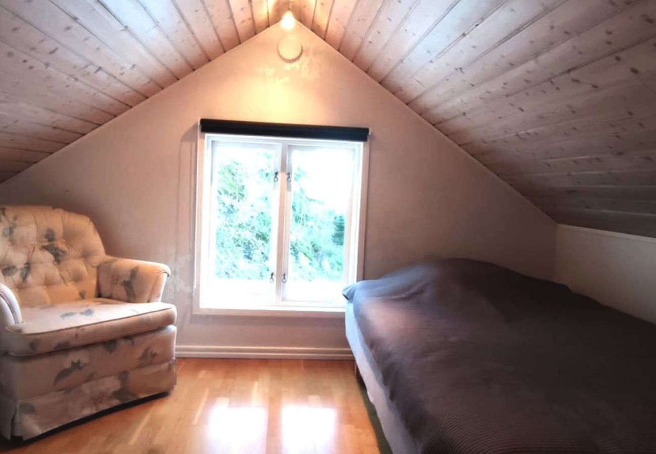 Ferienhaus in Henån - Wohnen im schönen Henån, zentral & nah am Meer | SE09155