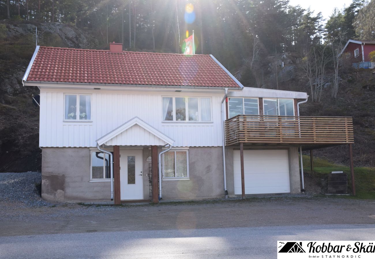 Ferienhaus in Henån - Wohnen im schönen Henån, zentral & nah am Meer | SE09155