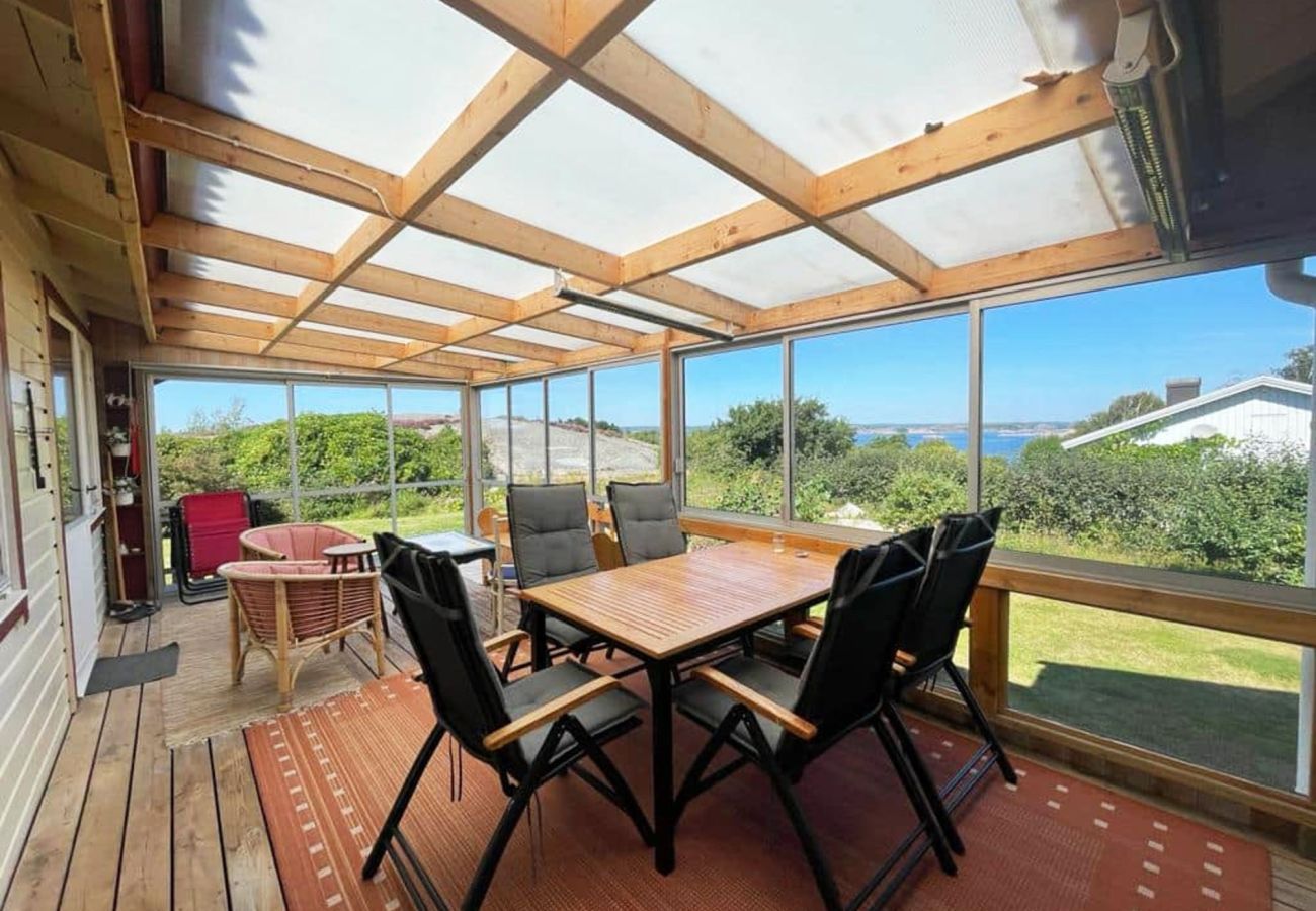 Ferienhaus in Kållekärr - Ferienhaus mit Wintergarten in Strandnähe | SE09159