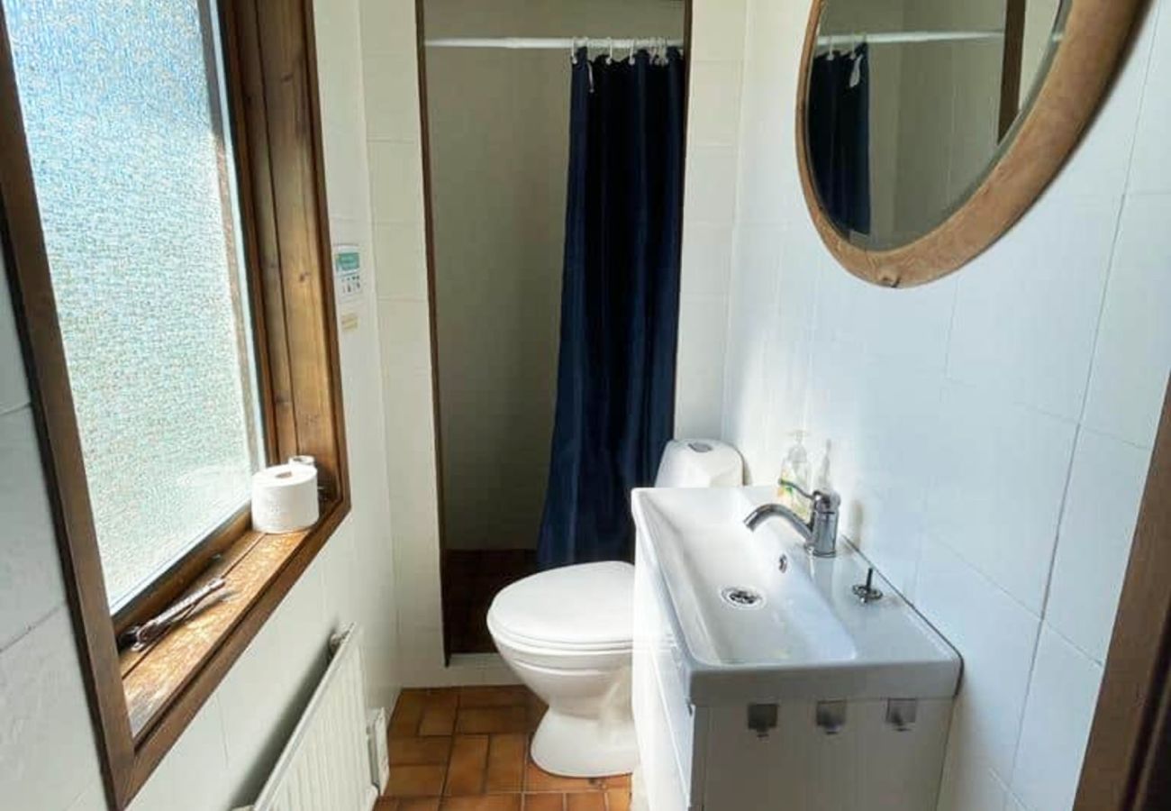 Ferienhaus in Kållekärr - Ferienhaus mit Wintergarten in Strandnähe | SE09159