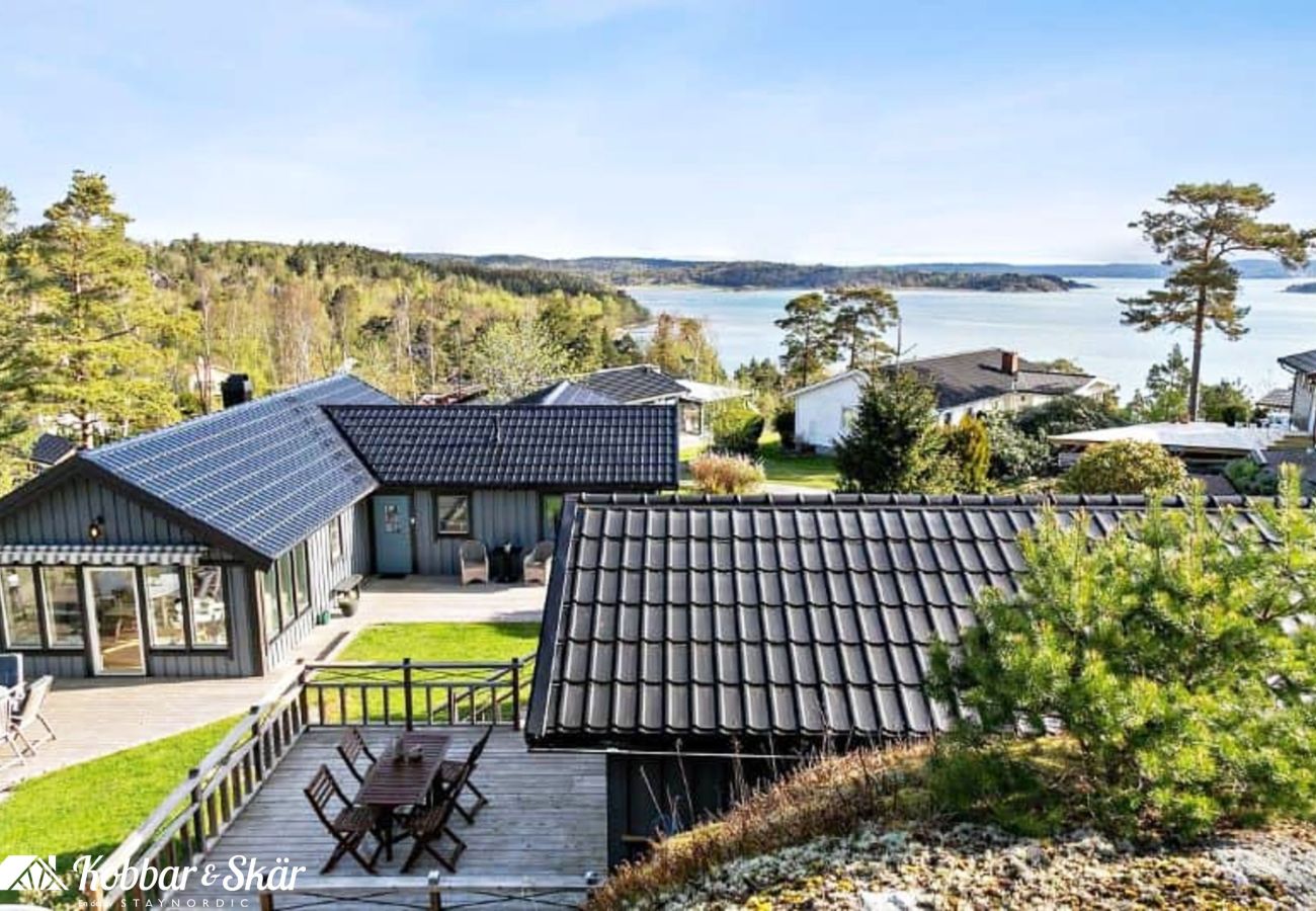 Landhaus in Varekil - Ferienhaus nahe Badestrand mit Gästehaus | SE09165