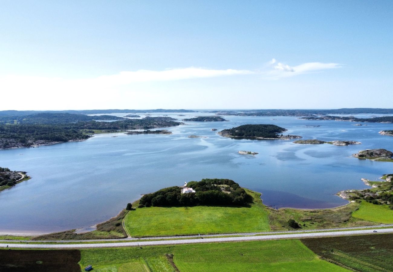 Villa in Varekil - Villa mit Pool und Meerblick auf Orust | SE09168