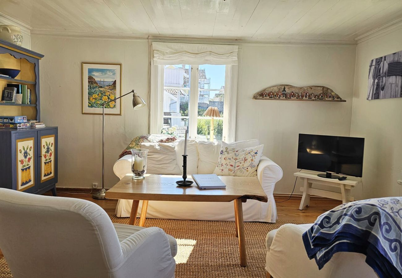 Ferienhaus in Ellös - Charmantes Ferienhaus am Meer in Stocken | SE09171