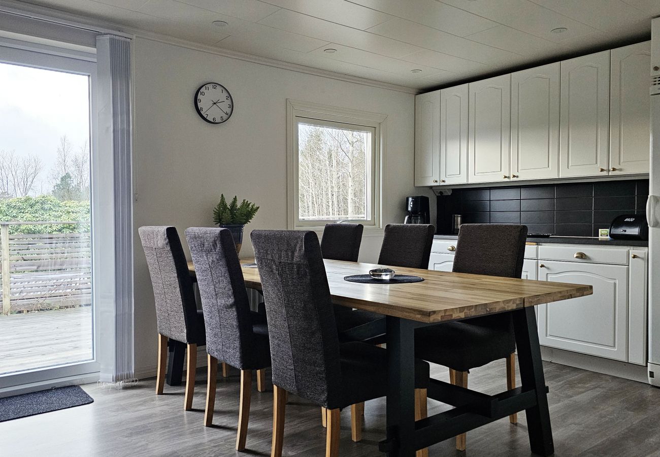 Ferienhaus in Svanesund - Hundefreundliches Haus mit großem Garten in Swanesund | SE09173