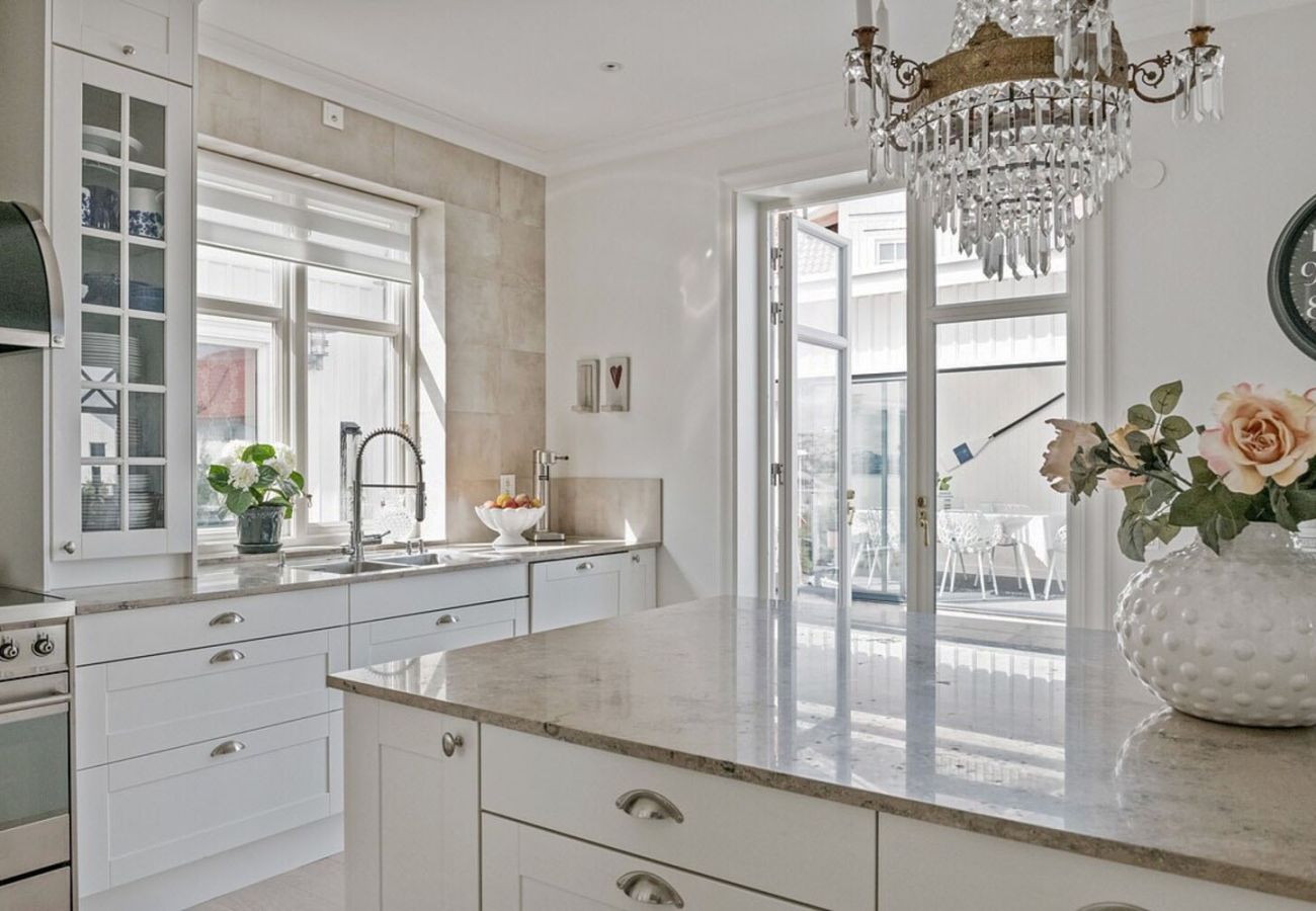 Ferienhaus in Rönnäng - Großes modernes Haus am Meer in Rönnäng | SE09177