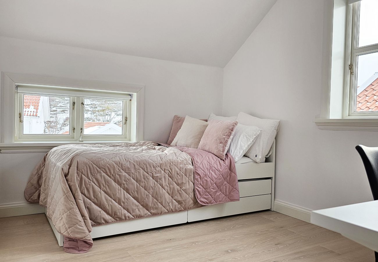 Ferienhaus in Rönnäng - Großes modernes Haus am Meer in Rönnäng | SE09177