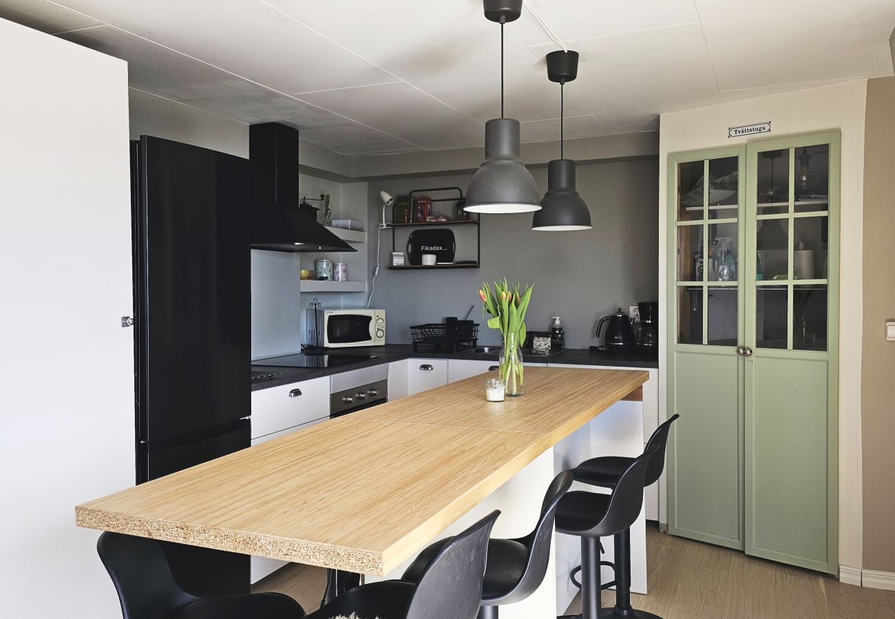 Ferienhaus in Myggenäs - Charmantes Ferienhaus in Myggenäs, 20 m vom Meer | SE09169