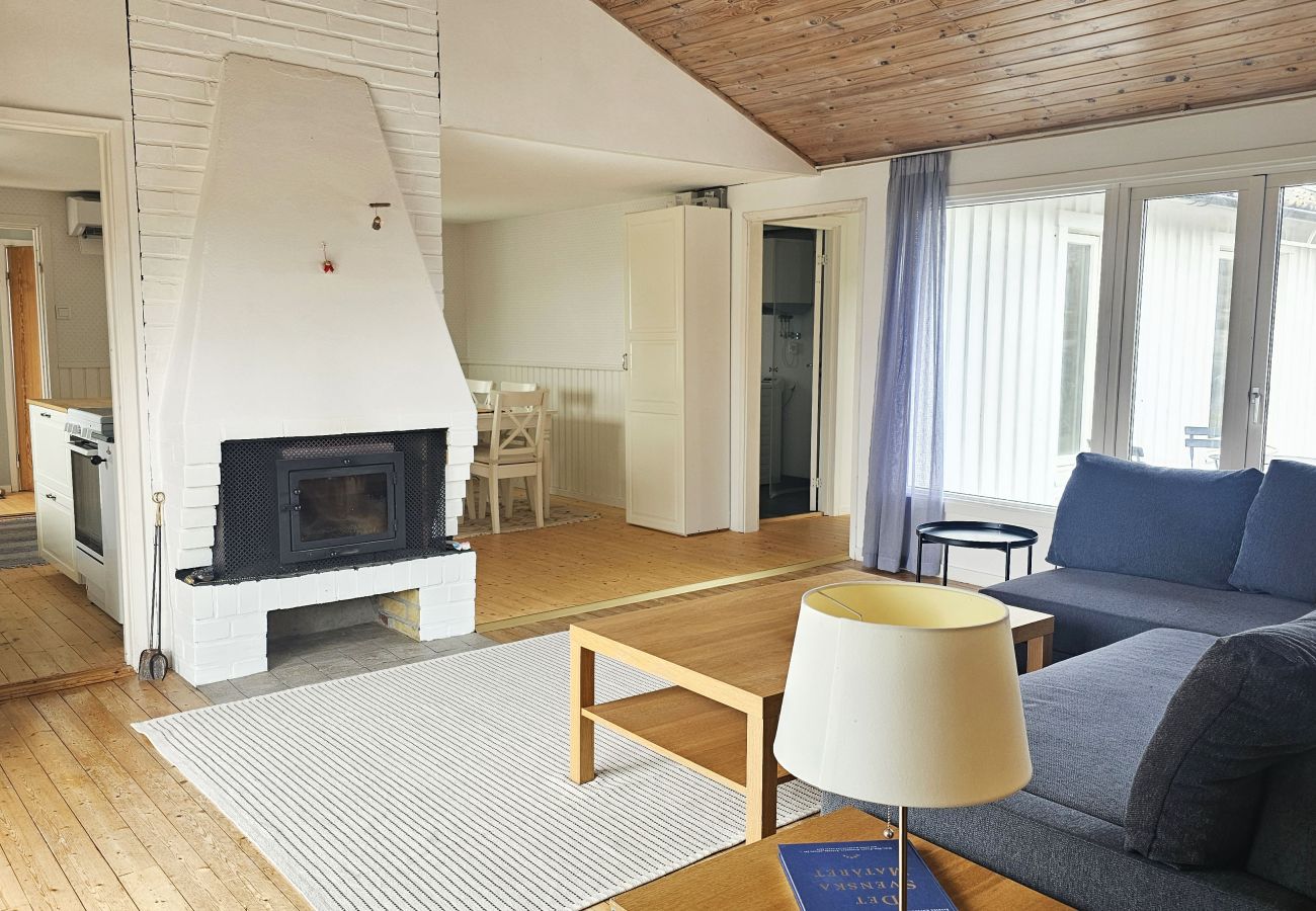 Ferienhaus in Hjälteby - Schärenhaus zwischen den Klippen von Bohuslän | SE09181