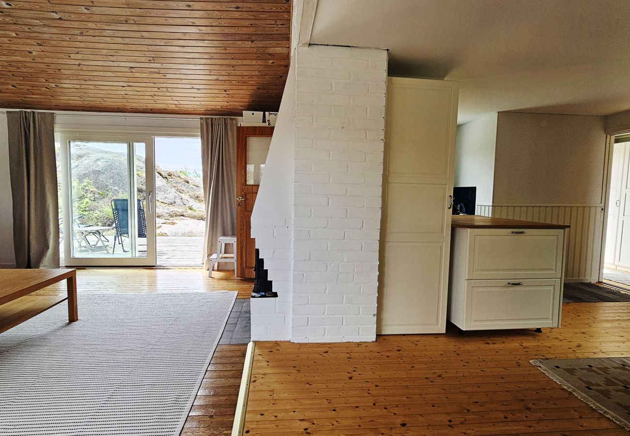 Ferienhaus in Hjälteby - Schärenhaus zwischen den Klippen von Bohuslän | SE09181