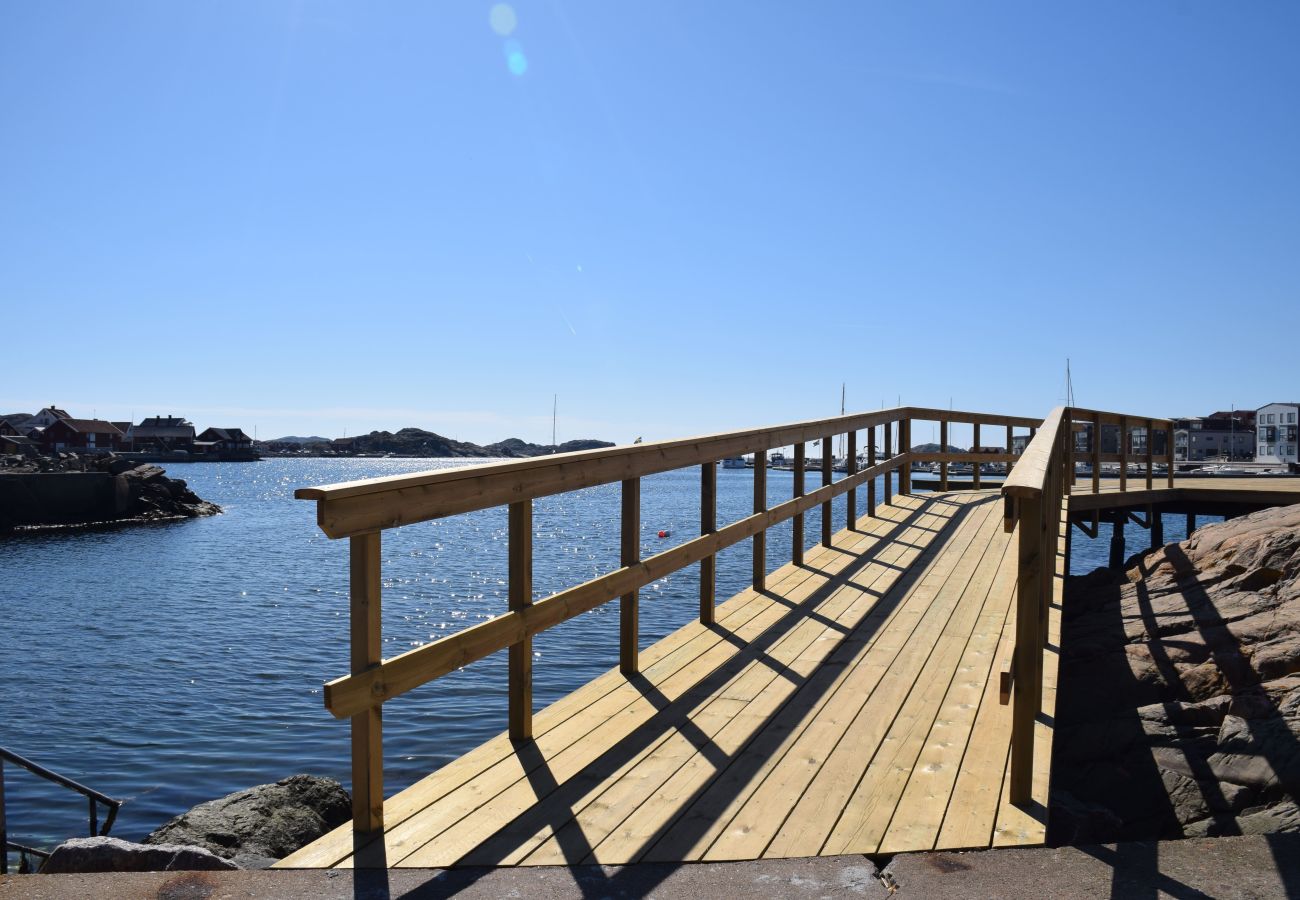 Ferienwohnung in Skärhamn - Funktionale Ferienwohnung auf zwei Etagen in Skärhamn | SE09175