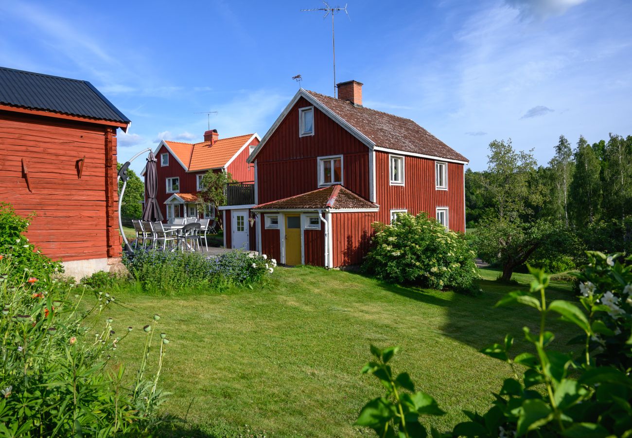 Ferienhaus in Vena - Ländliches Ferienhaus nahe Astrid Lindgrens Welt | SE05100