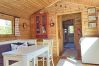 Ferienhaus in Ellös - Charmantes Ferienhaus im idyllischen Ellös auf Orust |SE09186