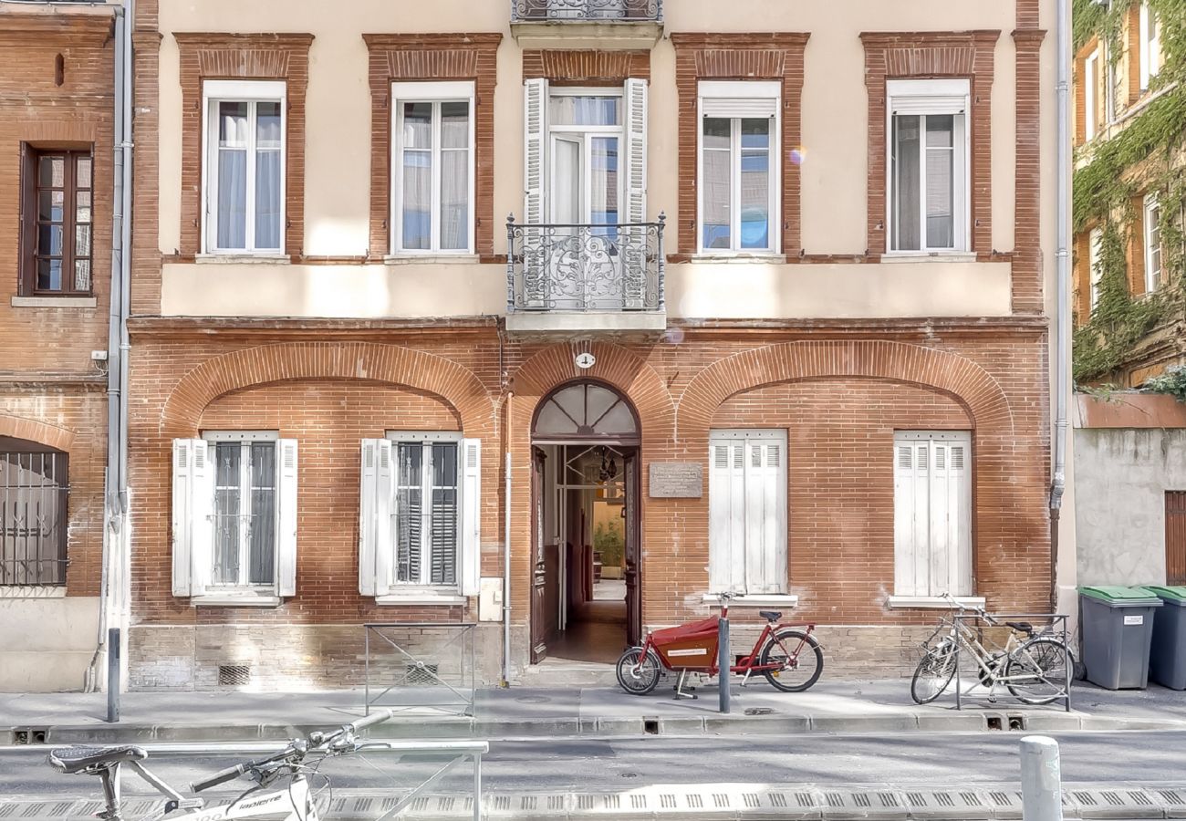 Apartment in Toulouse - CASA GARDEL TANGO Hyper Centre