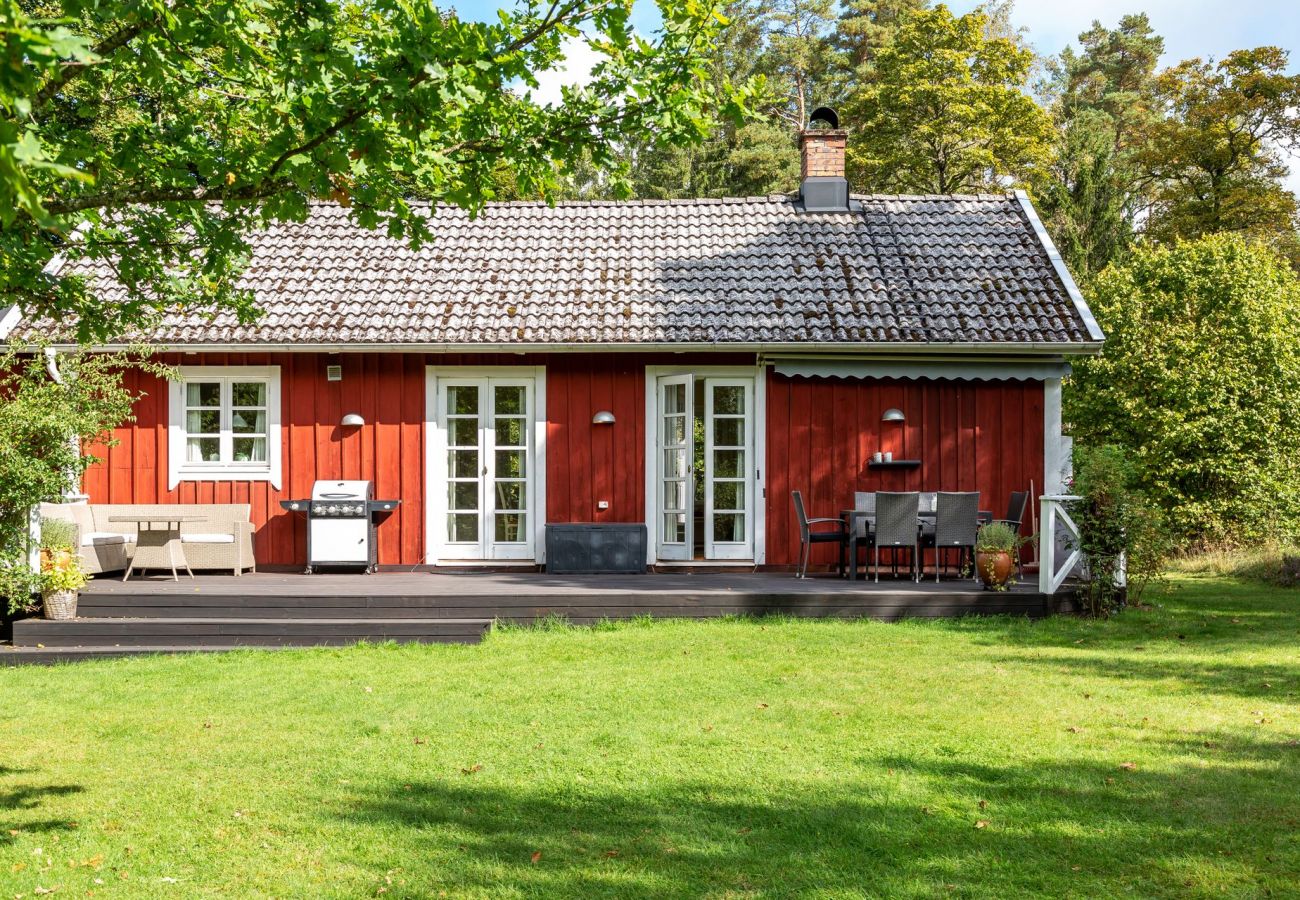 House in Rydaholm - Nice holiday home in Hjämlsänga close to lake 