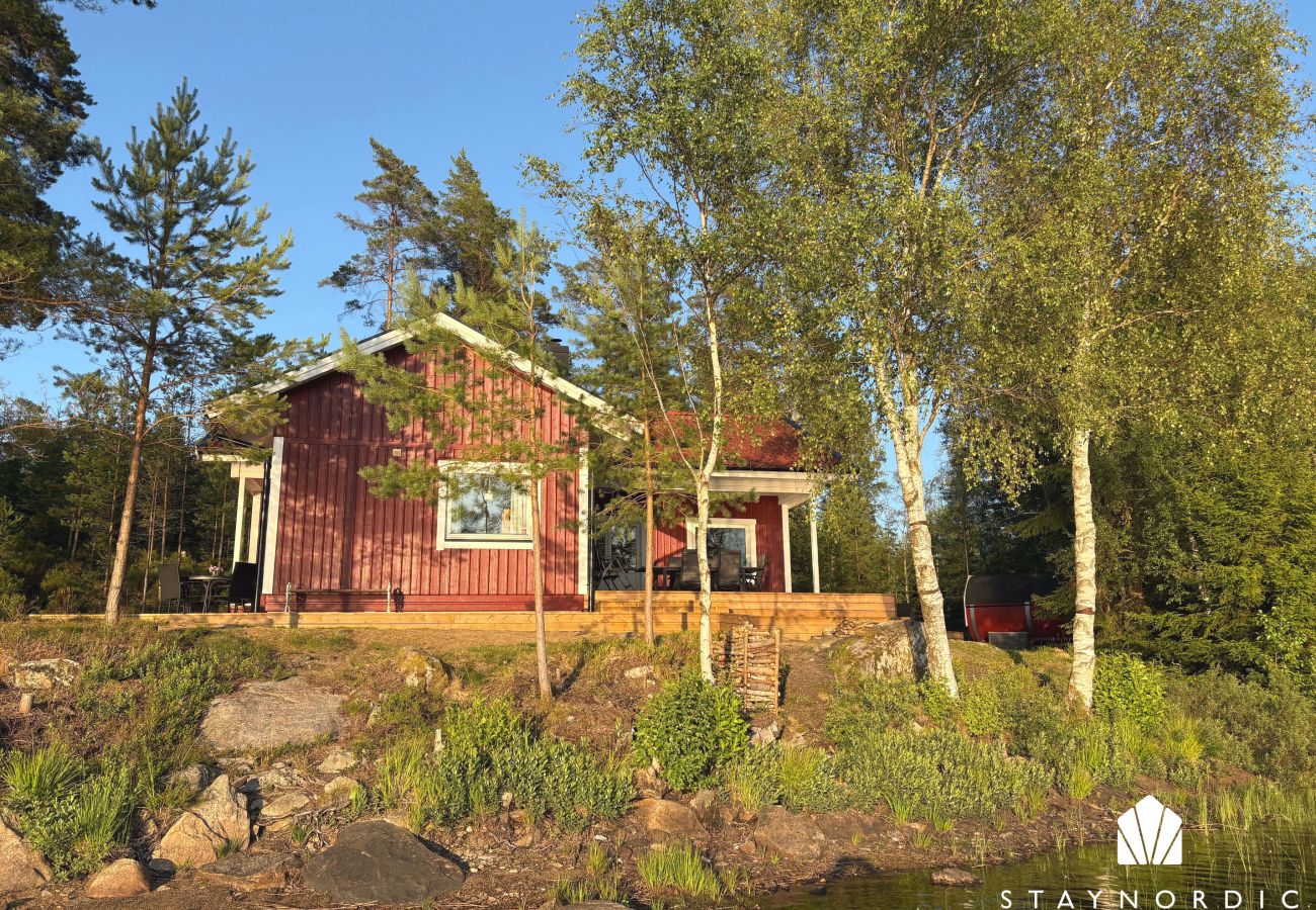 House in Gnosjö - Holiday house in Gnosjo by the lake | SE07015