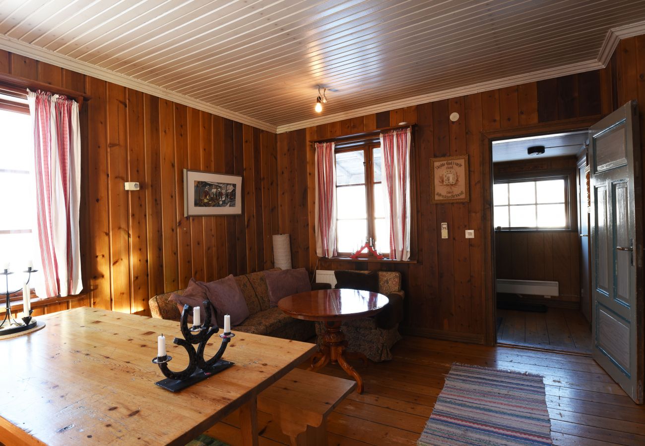 House in Lima - Idyllic log cabin in Dalarna close to  nature and skiing | SE19020