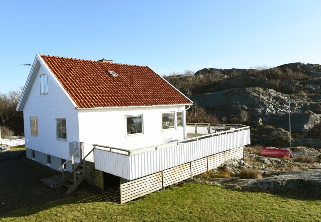 House in Donsö - Cozy accommodation on beautiful Donsö | SE08029