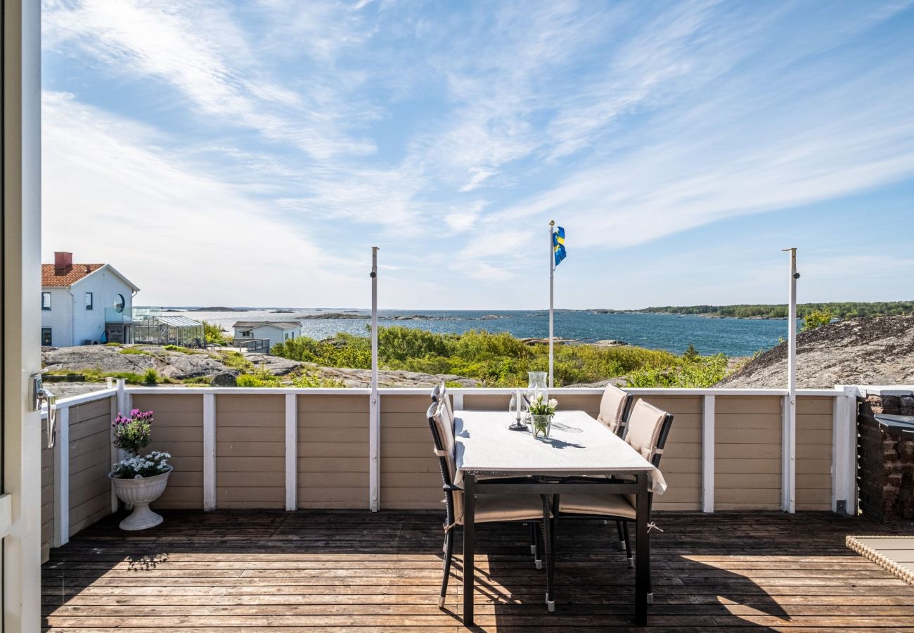 House in Donsö - Large and spacious accommodation facing south with sea views on Donsö