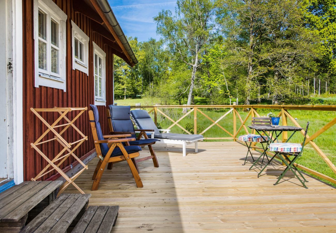 House in Ljungby - Charming cottage with boat in two two lakes, Bolmen and Lillasjön