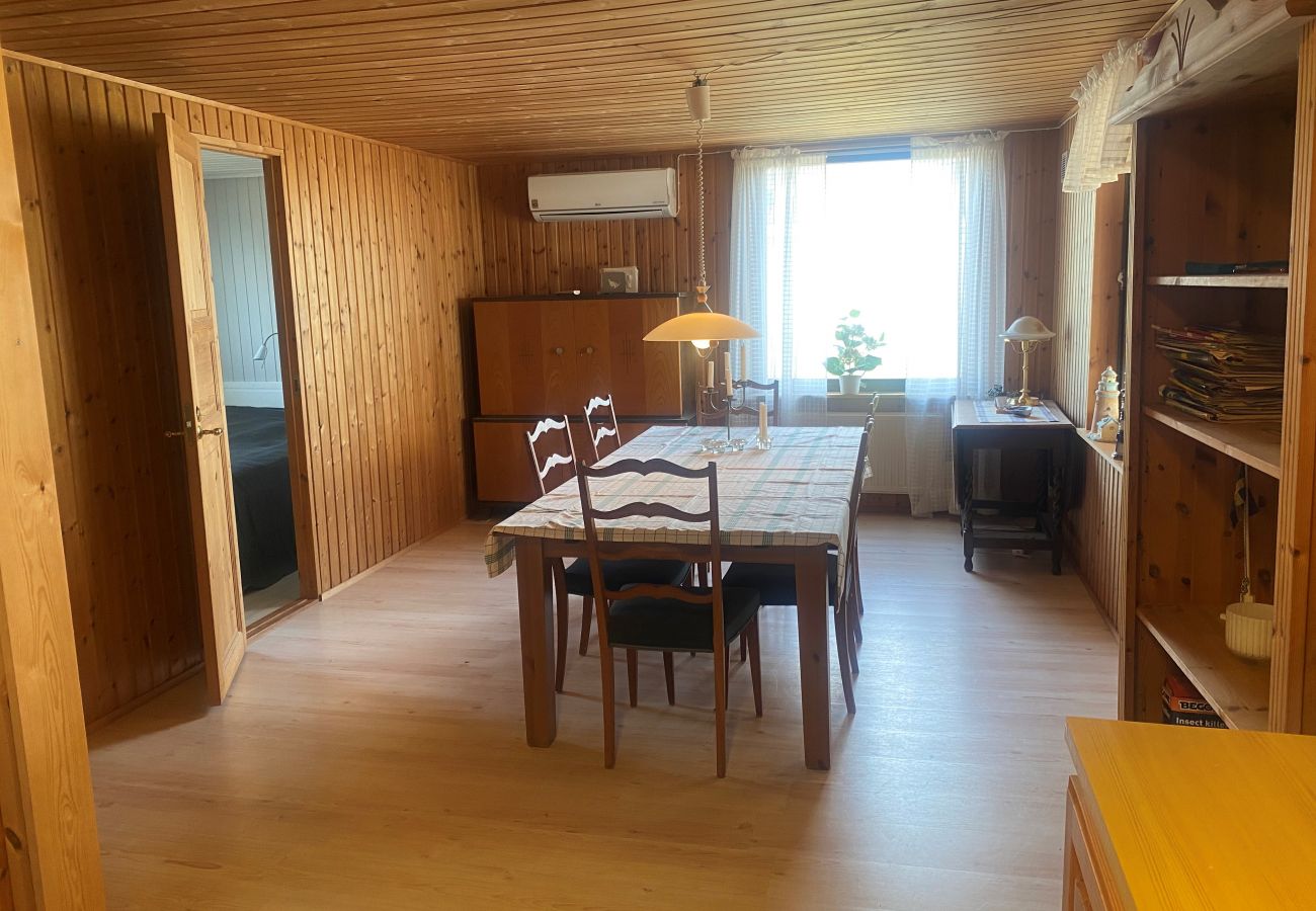 House in Falkenberg - Holidayhome 250 m to Olofsbo Havsbad | SE02033