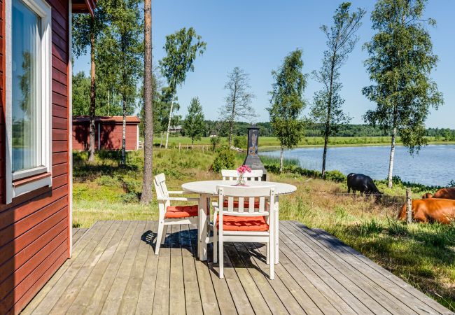 House in Hamneda - Holiday house with a view of Lake Hängasjön | SE06016