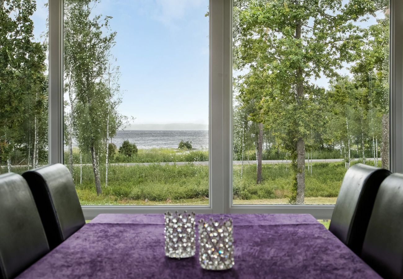 House in Ljungby - Holiday house in Hölminge with panoramic views of Lake Bolmen