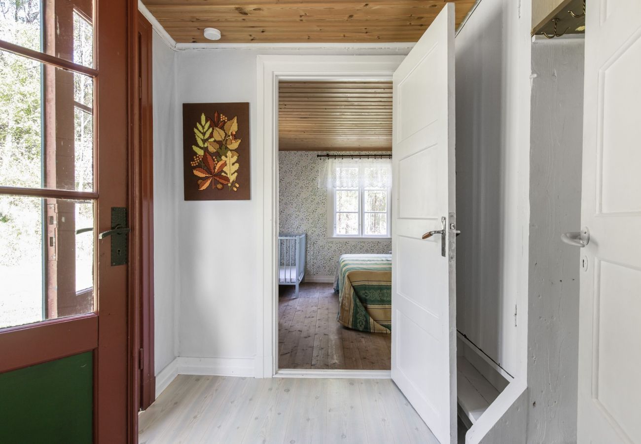 House in Ryd - Cozy cottage with 500 m to lake and rowing boat