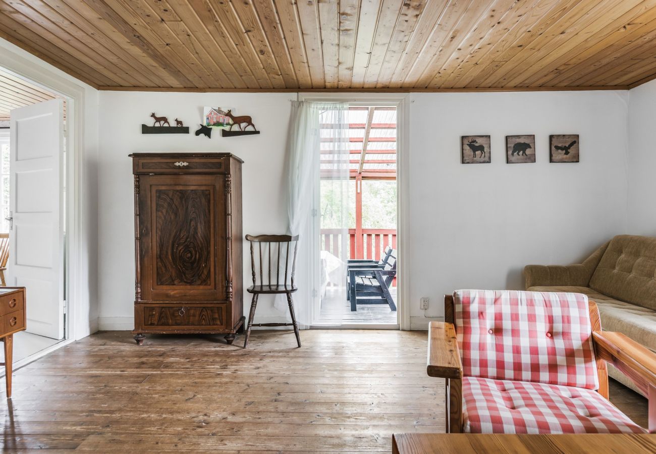 House in Ryd - Cozy cottage with 500 m to lake and rowing boat