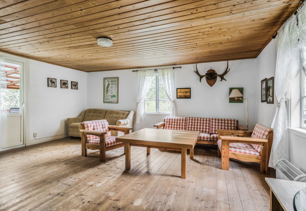 House in Ryd - Cozy cottage with 500 m to lake and rowing boat