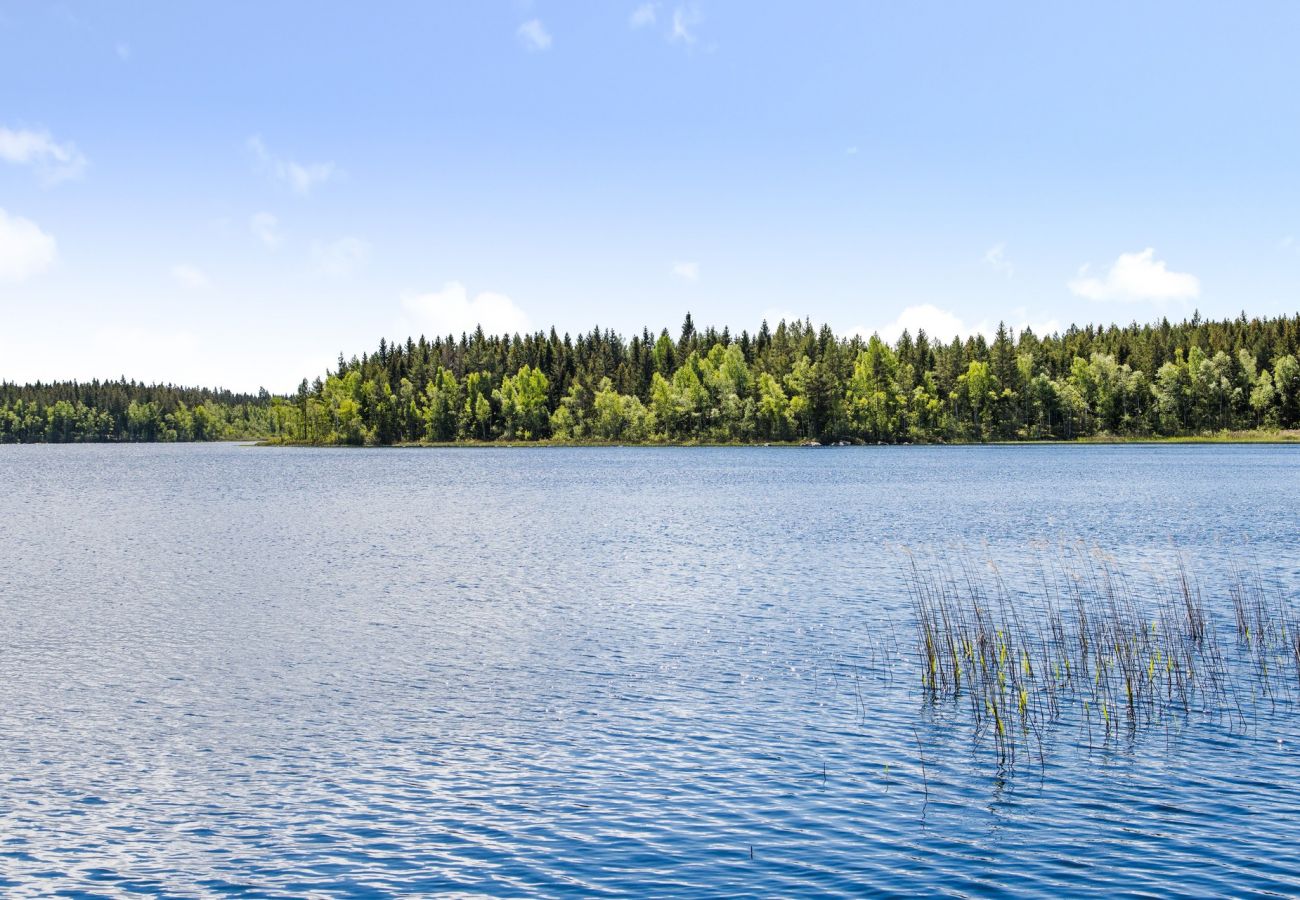 House in Ryd - Cozy cottage with 500 m to lake and rowing boat