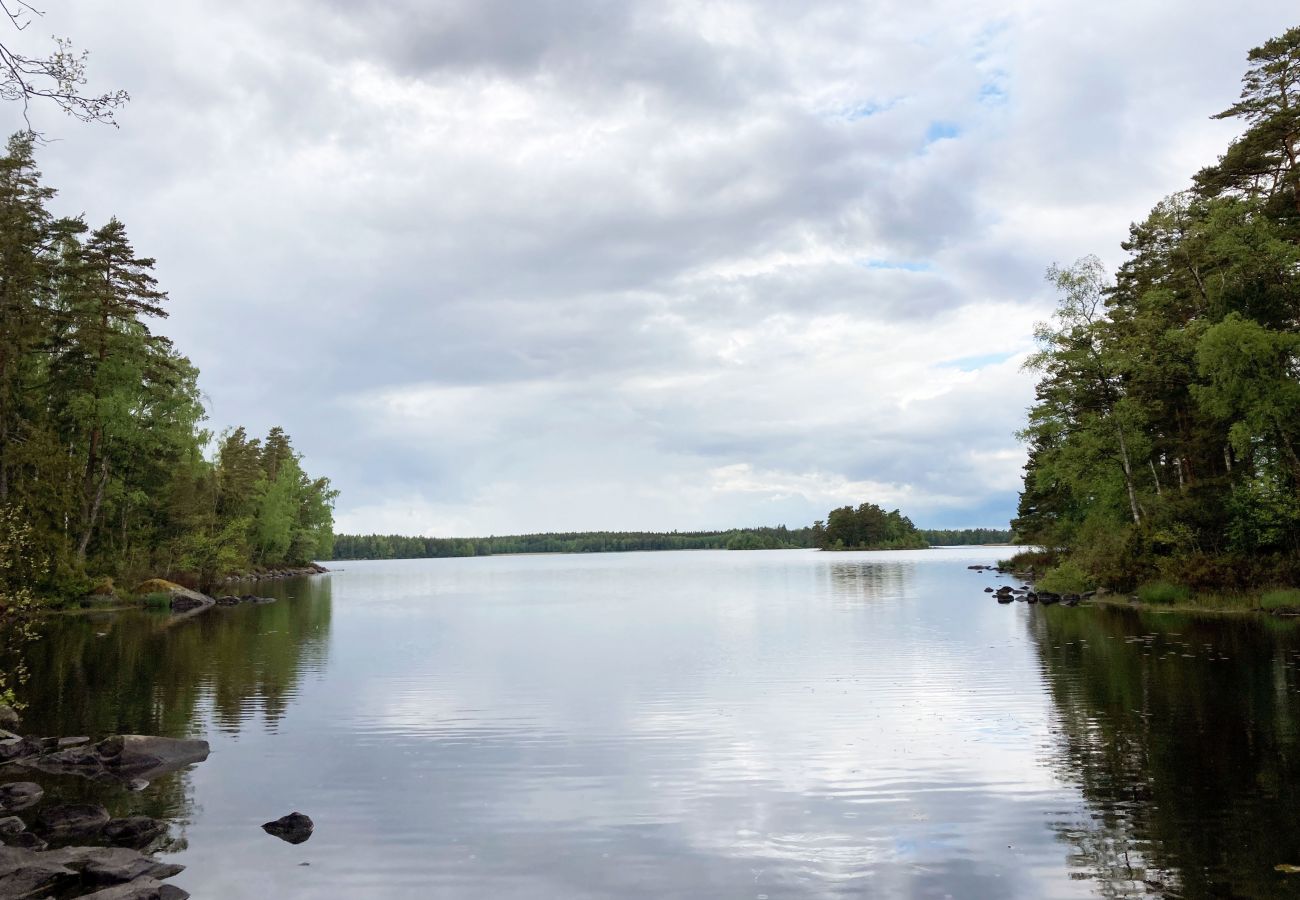 House in Urshult -  Nice cottage close to Urshult with access to a boat by lake Åsnen | SE06027