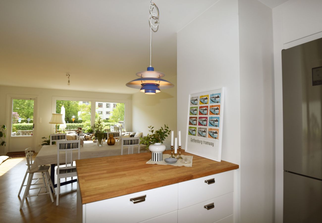 House in Göteborg -  Well-equipped terraced house in beautiful Örgryte