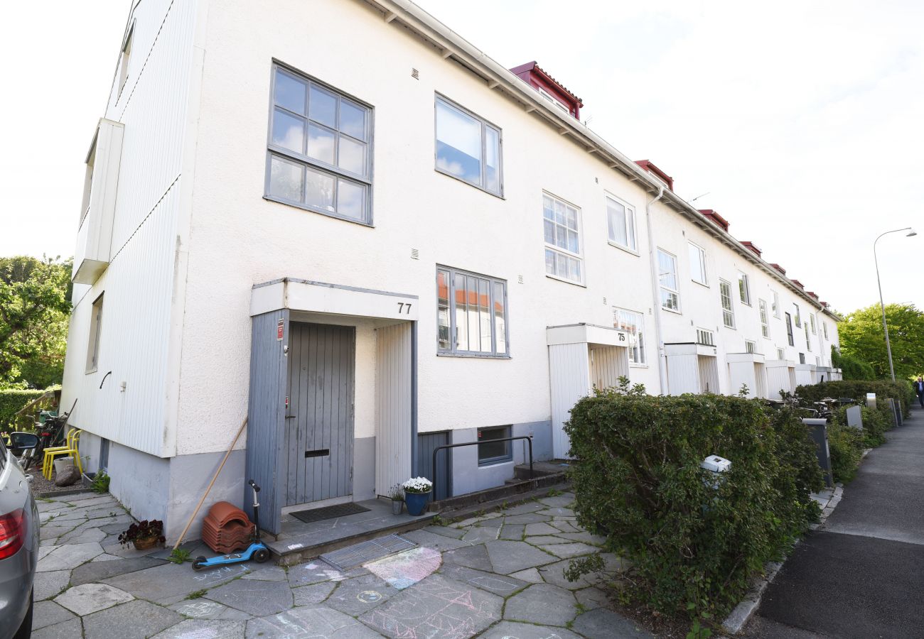 House in Göteborg -  Well-equipped terraced house in beautiful Örgryte