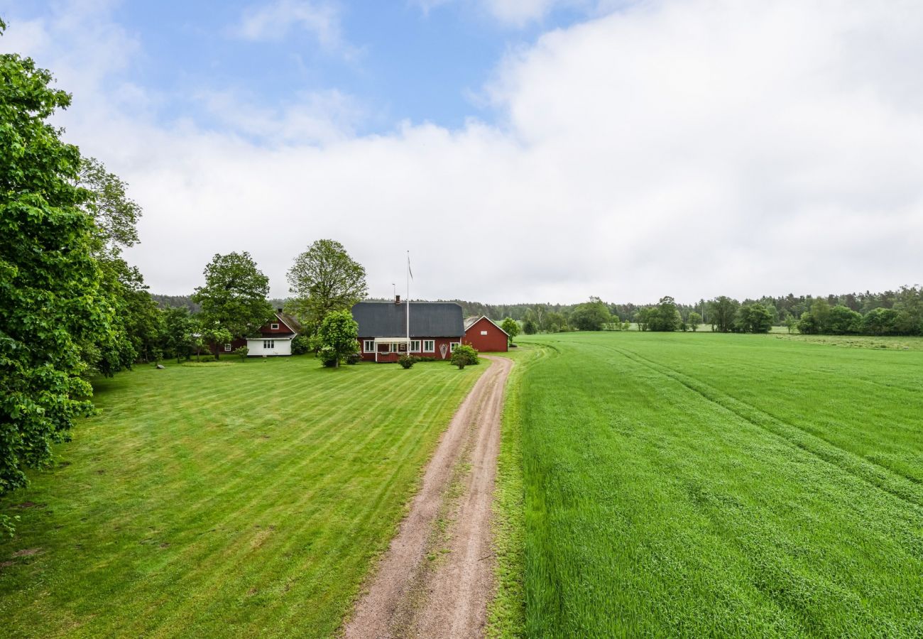 House in Knäred - Nice holiday home in Trälshult in Halland | SE02023 