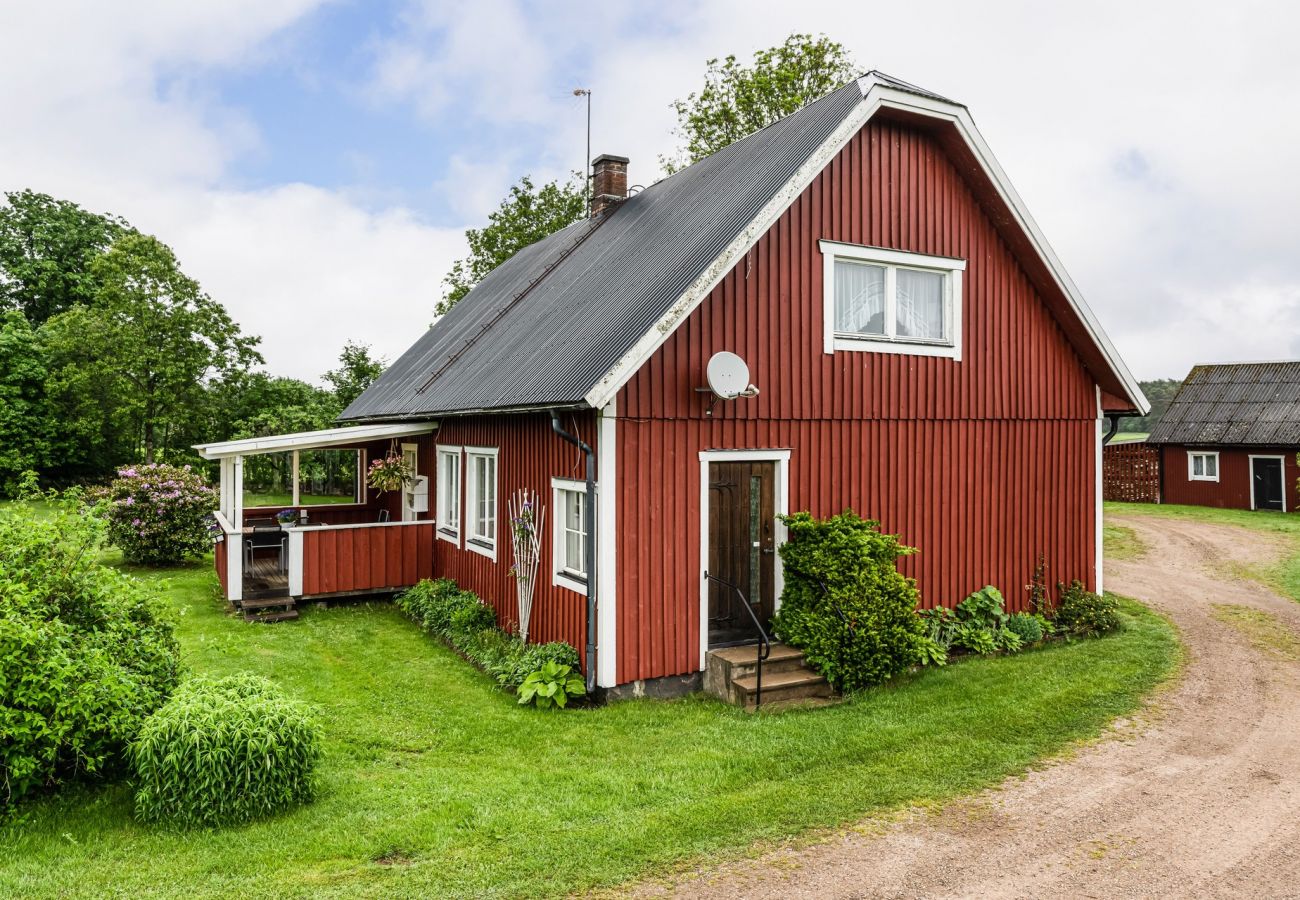 House in Knäred - Nice holiday home in Trälshult in Halland | SE02023 