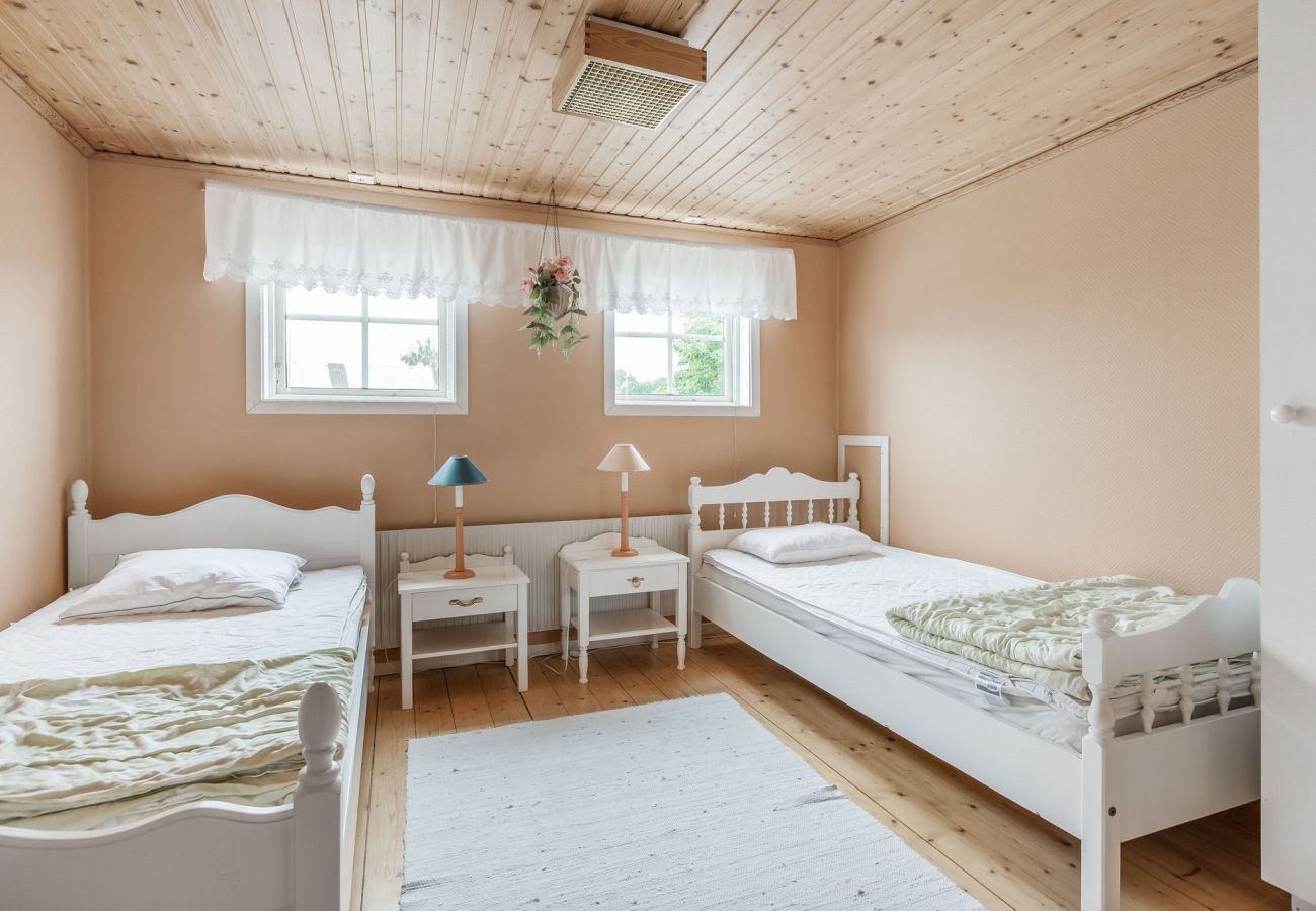 House in Vittaryd - Lovely holiday home in the village of Flattinge, 9.5 km from Lagan with a view of Flåren