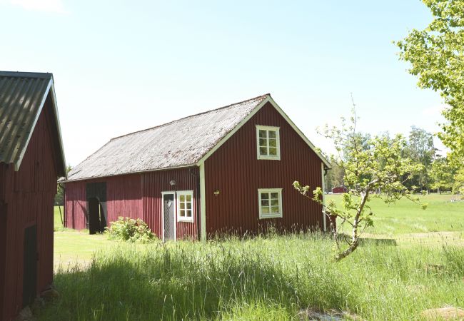 House in Mellerud - Cozy and rural holiday accommodation 150 meters from Lake Vänern | SE17003 House in Mellerud - Cozy and rural holiday accommodation 150 meters from Lake Vänern | SE17003