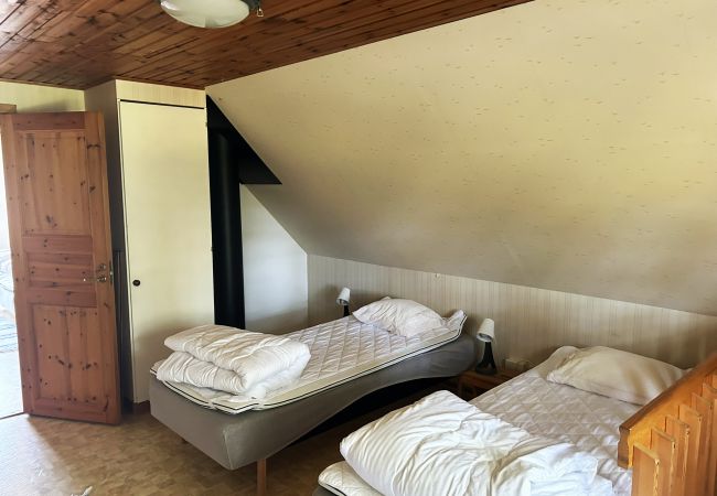 House in Mellerud - Cozy and rural holiday accommodation 150 meters from Lake Vänern | SE17003 House in Mellerud - Cozy and rural holiday accommodation 150 meters from Lake Vänern | SE17003