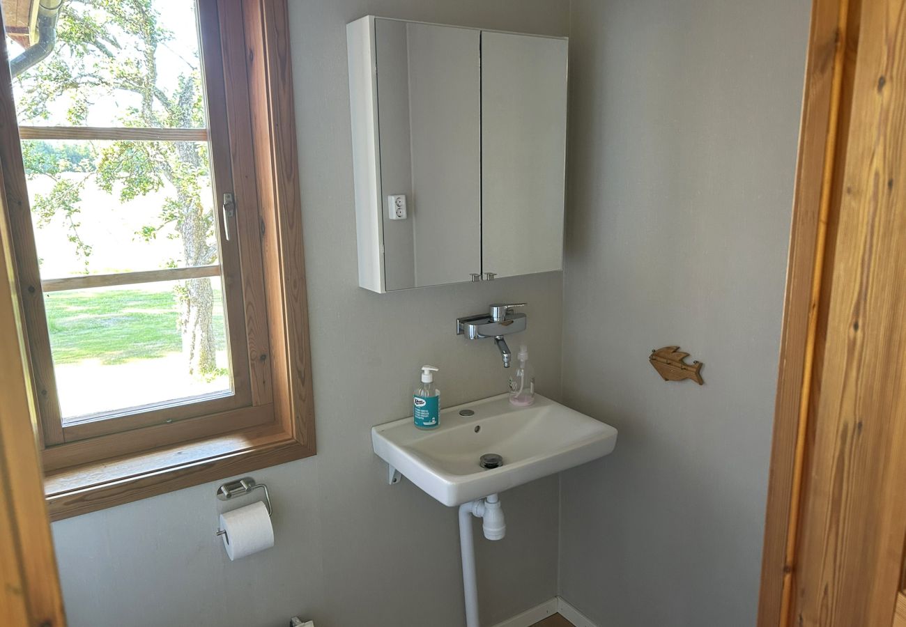 House in Mellerud - Cozy and rural holiday accommodation 150 meters from Lake Vänern | SE17003