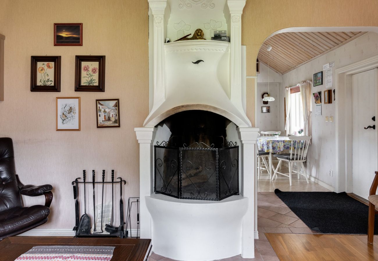 House in Burseryd - Cozy little cottage in Småland close to lake and fishing | SE07018